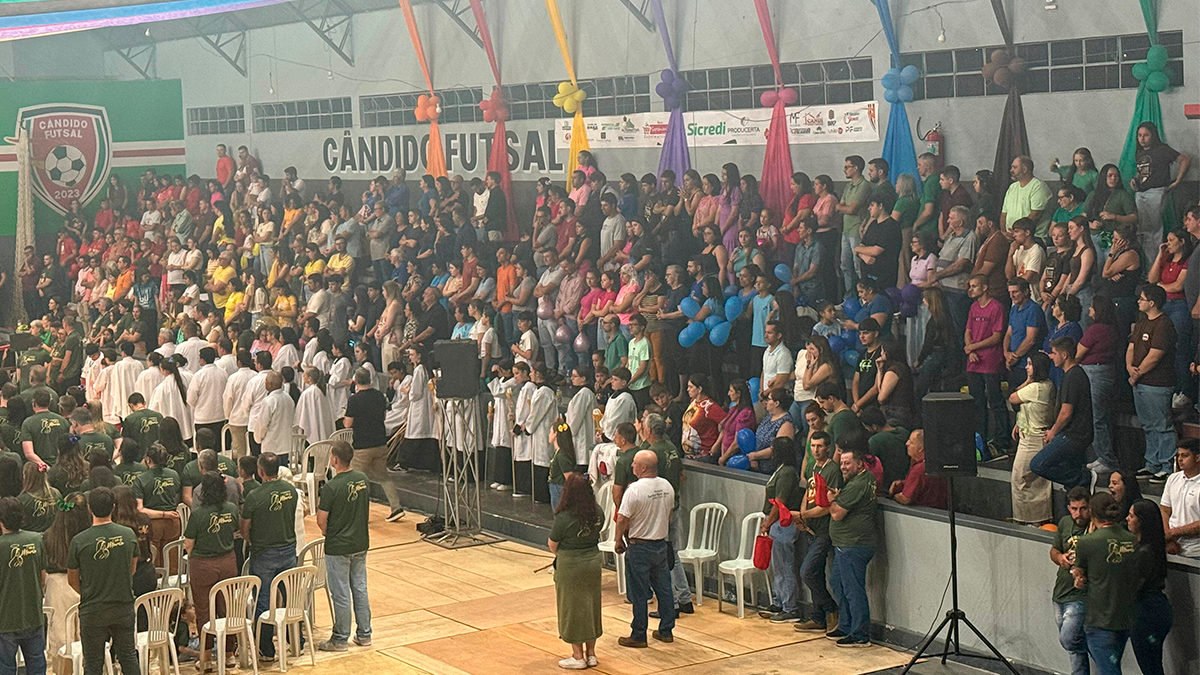 Fé e emoção marcam o encerramento do 10º Acampamento de Colo de Maria em Cândido de Abreu