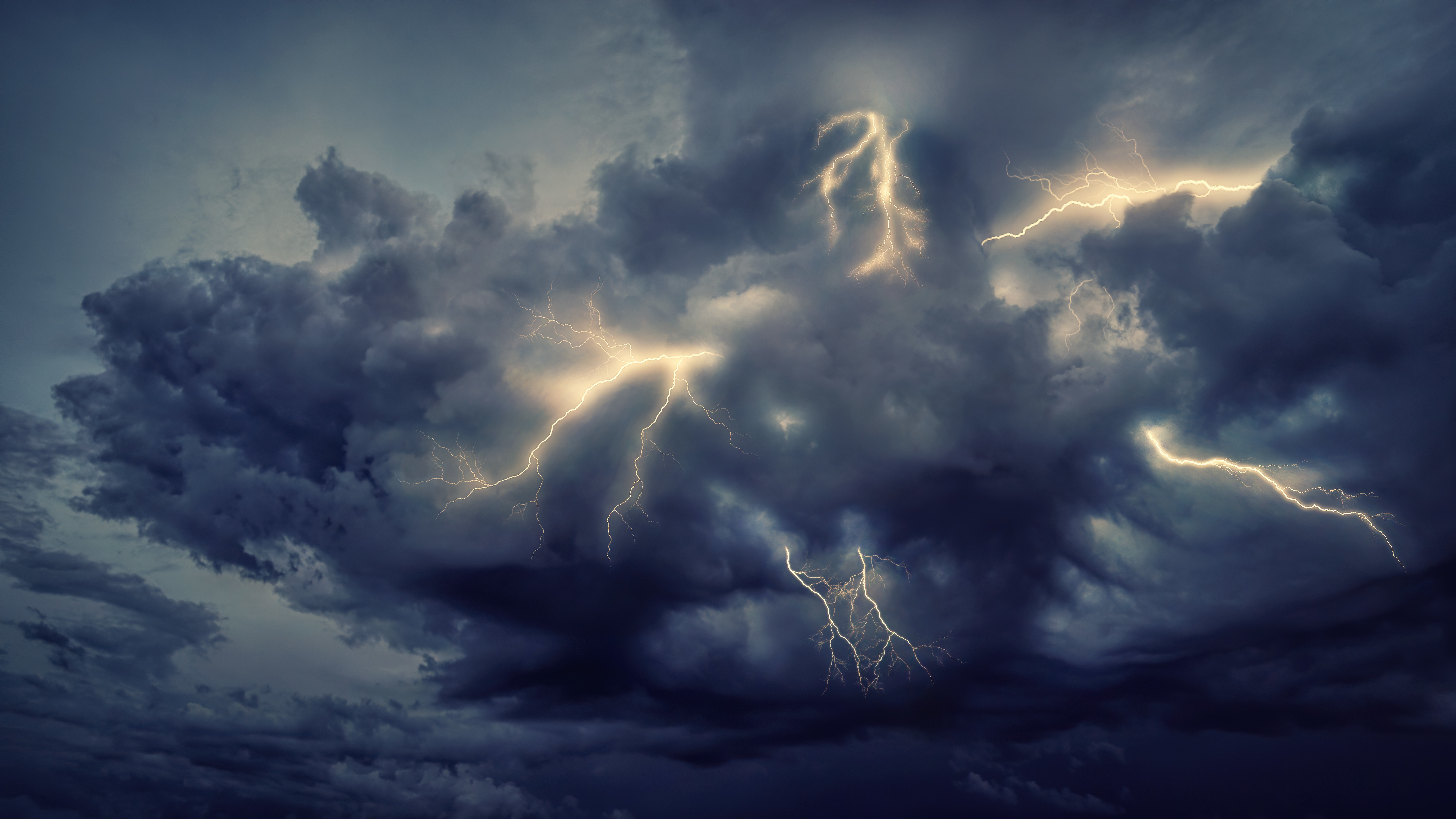 Temporal deixa Cândido de Abreu mais de 7 horas sem energia elétrica