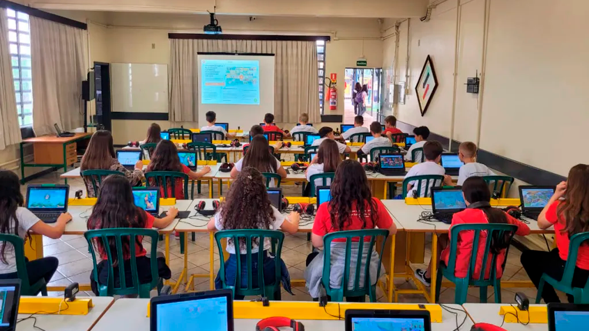 Paraná inova e lança programas de Robótica e Inglês para o Ensino Fundamental