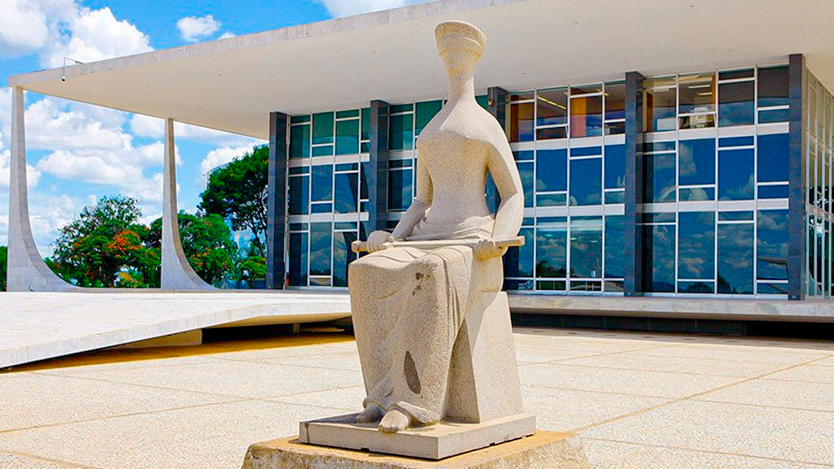 Vitória histórica no STF: Sinpro garante redução da idade mínima para aposentadoria de professores