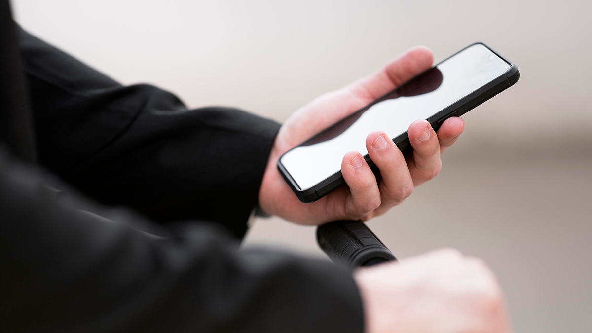 Cliente tem celular furtado dentro de supermercado em Apucarana