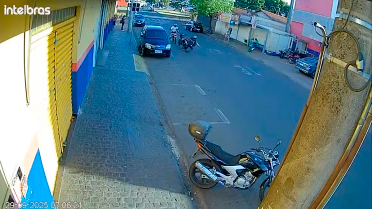 Ataque em contramão: homem invade pista e lança moto contra o próprio irmão em MG