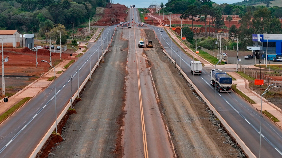 Paraná investe R$ 1,4 bilhão em rodovias de concreto na região Central