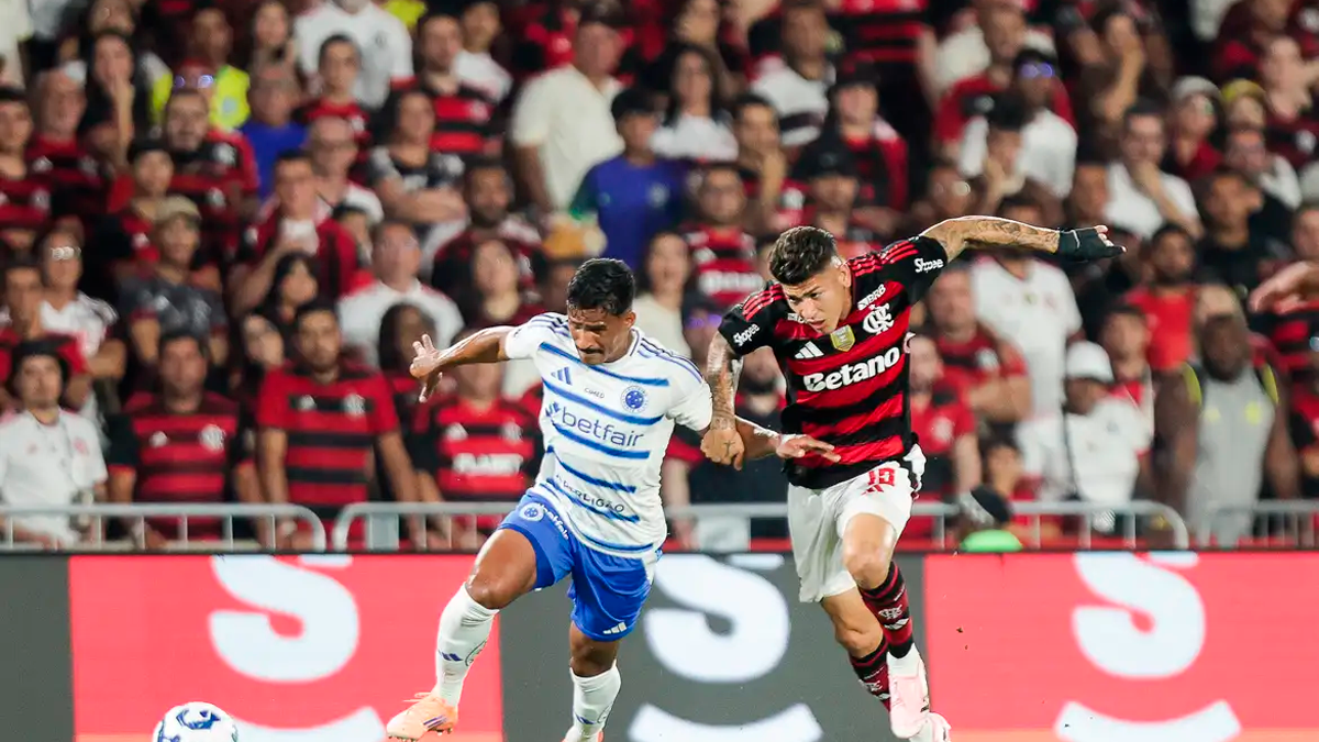 Goleiros brilham, Flamengo e Cruzeiro empatam sem gols e Palmeiras comemora