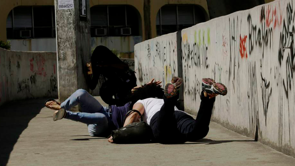 Homem mantém filho refém e morre em confronto com a polícia em Tibagi