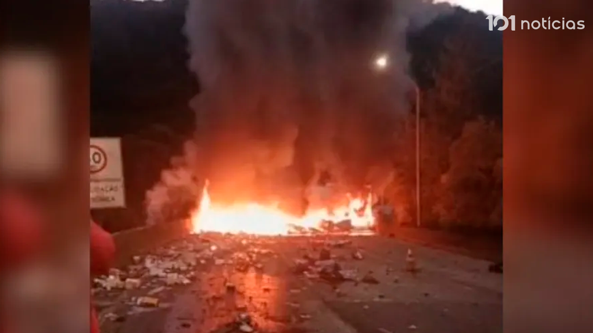 Grave acidente na Curva da Santa deixa uma pessoa morta e 12 feridas na BR-376