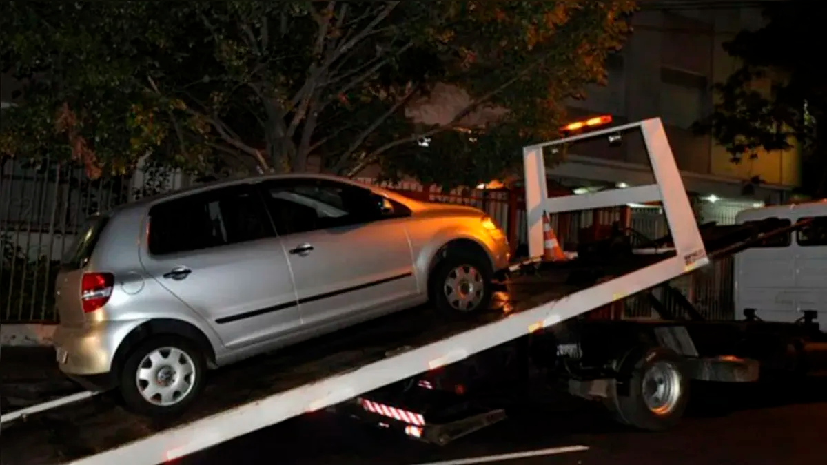 Motorista sem CNH é autuado e tem carro apreendido em Ivaiporã