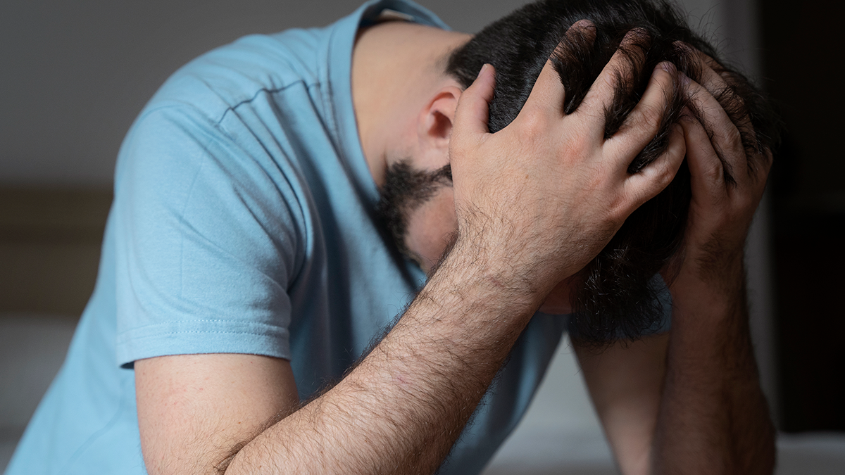 Homem é agredido com chineladas após supostamente não pagar programa em Arapongas