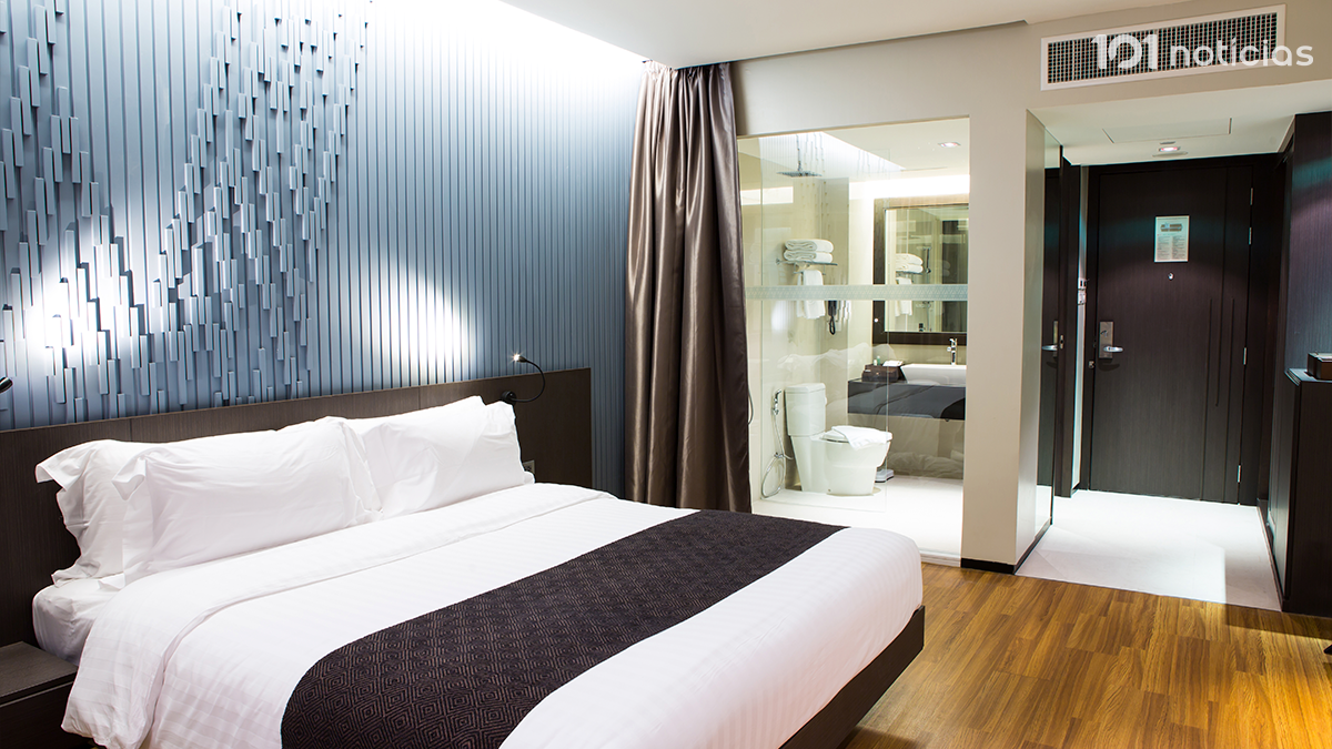 Homem morre em motel após passar mal durante relação e polícia apreende R$ 4,5 mil