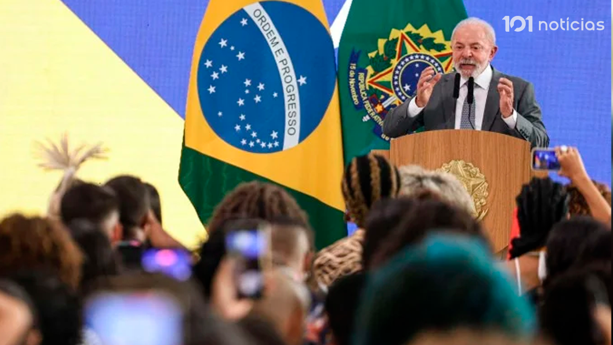 Lula sanciona lei que proíbe linguagem neutra na administração pública