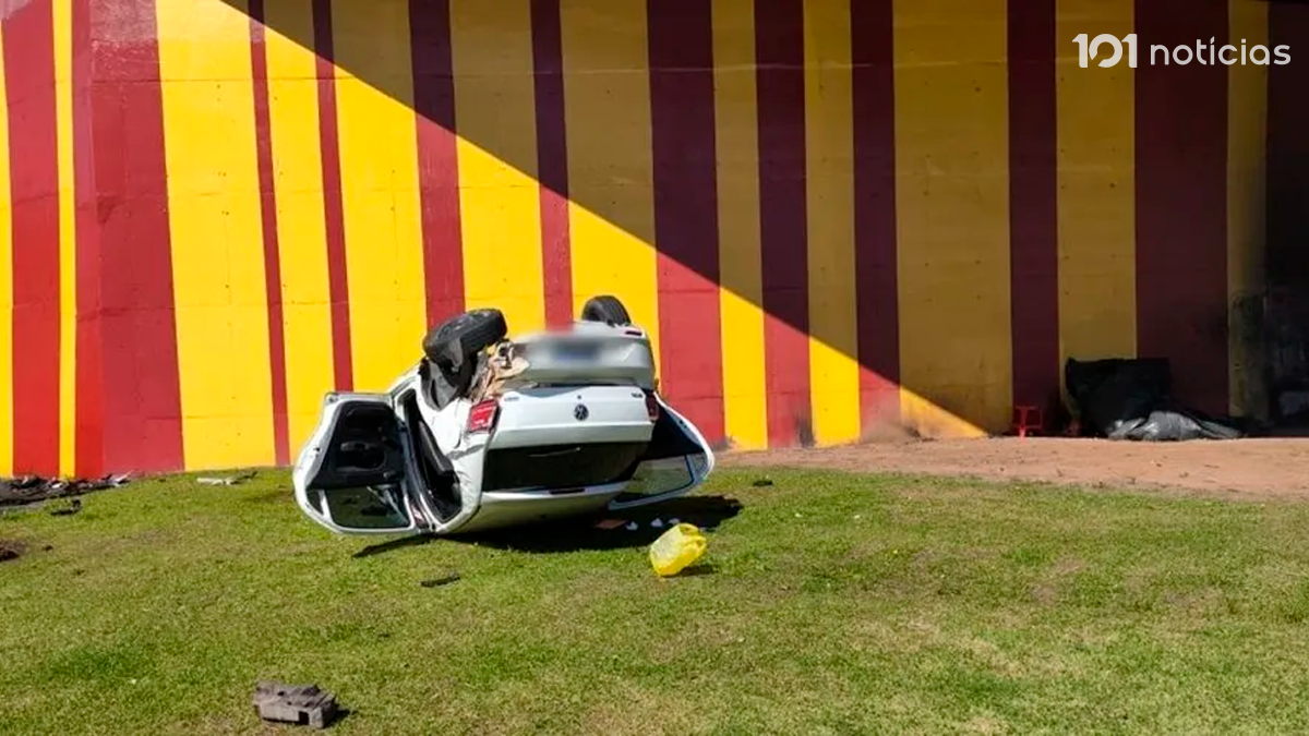 "Ganhei outra vida": Motorista sai ileso após carro cair de ponte em Curitiba