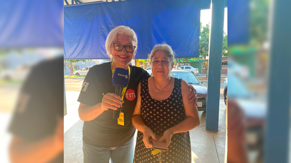 Vera Aparecida ganha Ford Fusion no grande sorteio do Supermercado Bauzinho