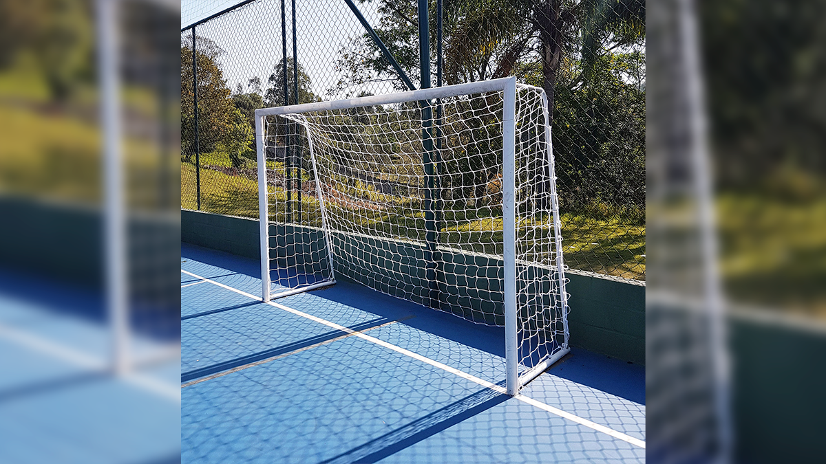 Menino de 7 anos morre após ser atingido por trave de gol no Paraná