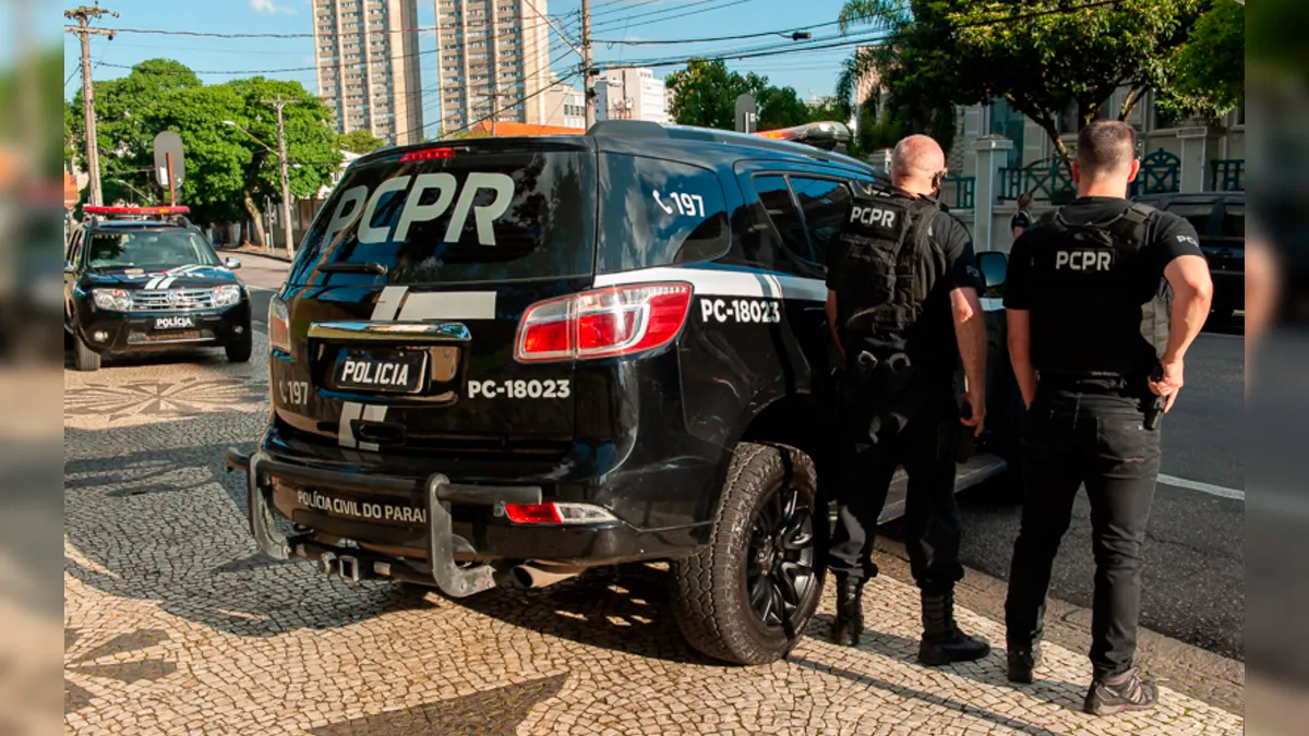 PCPR prende mulher em flagrante e apreende dez pés de maconha no quintal de residência em Faxinal