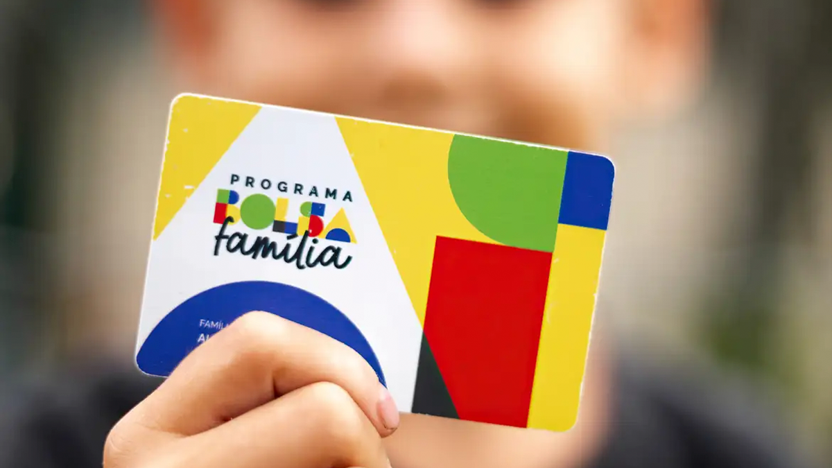 Caixa inicia pagamentos de outubro do Bolsa Família com piso reajustado para R$ 691 nesta segunda (19)
