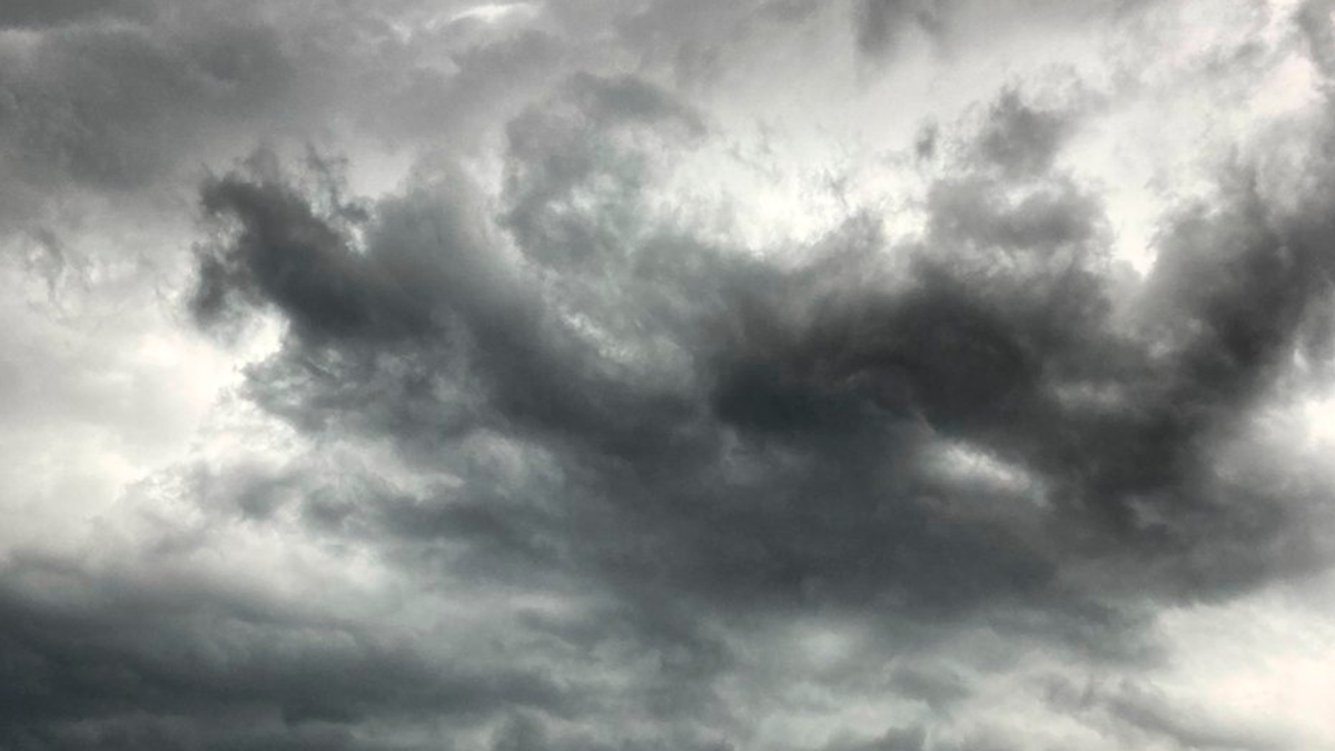 Inmet e Simepar alertam para tempestades e volumes elevados de chuva em todo o Paraná nesta quinta-feira