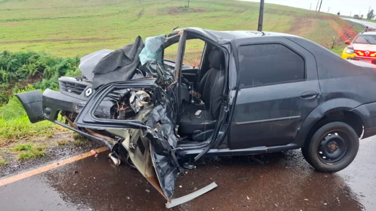 Colisão frontal na PR-456 deixa jovem gravemente ferido entre Palmital e Laranjal